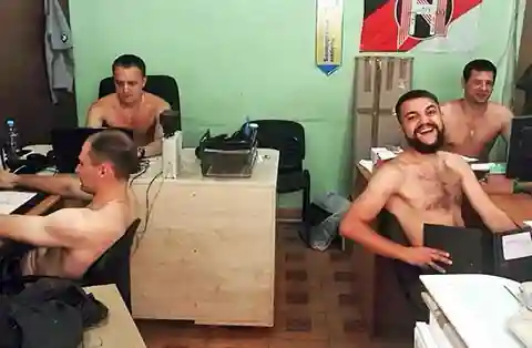 russieUndressedWork2_w